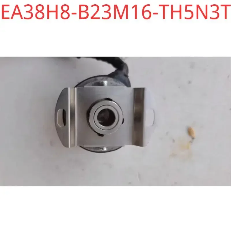Second-hand test OK Encoder EA38H8-B23M16-TH5N3T 5