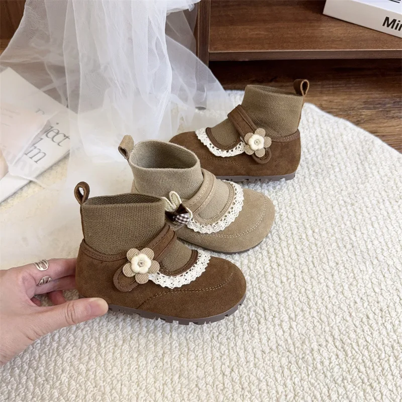 أحذية الأميرة للفتيات لخريف وشتاء جديد للاستخدام الخارجي غير قابلة للانزلاق ونعل ناعم أحذية قصيرة خفيفة الوزن ومريحة أحذية جلدية لطيفة #1