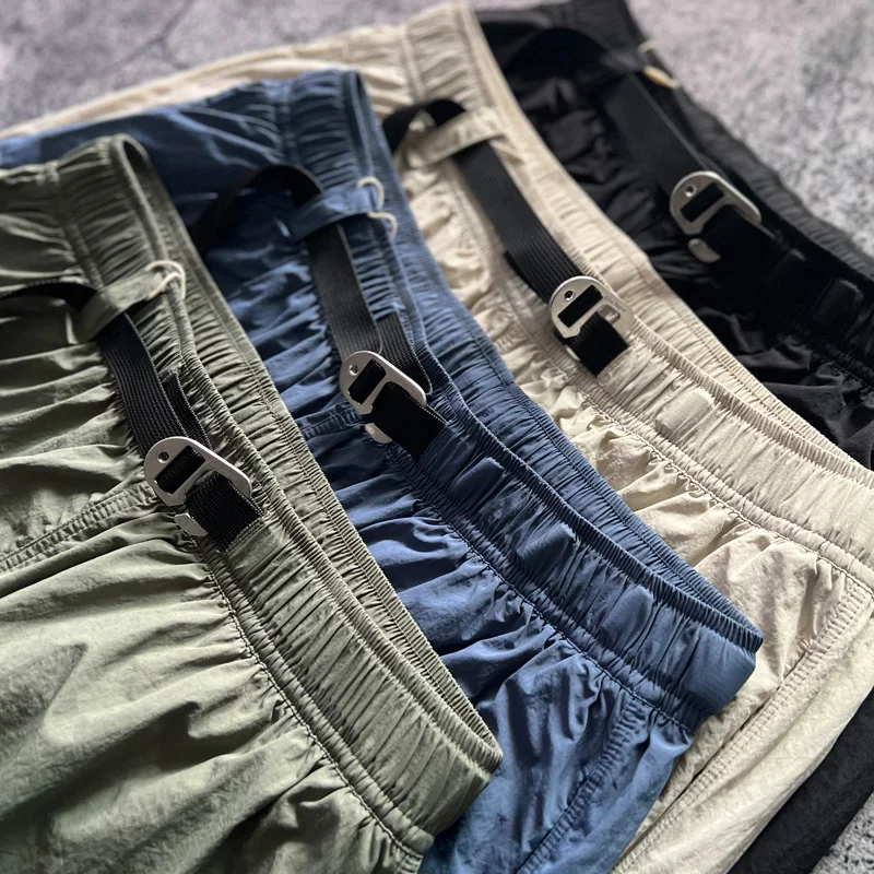 

Light as Feather Breathable Waterproof Windproof Five-Quarter Loose Fit Sport orts Summer Cool Feeling Lightweight orts