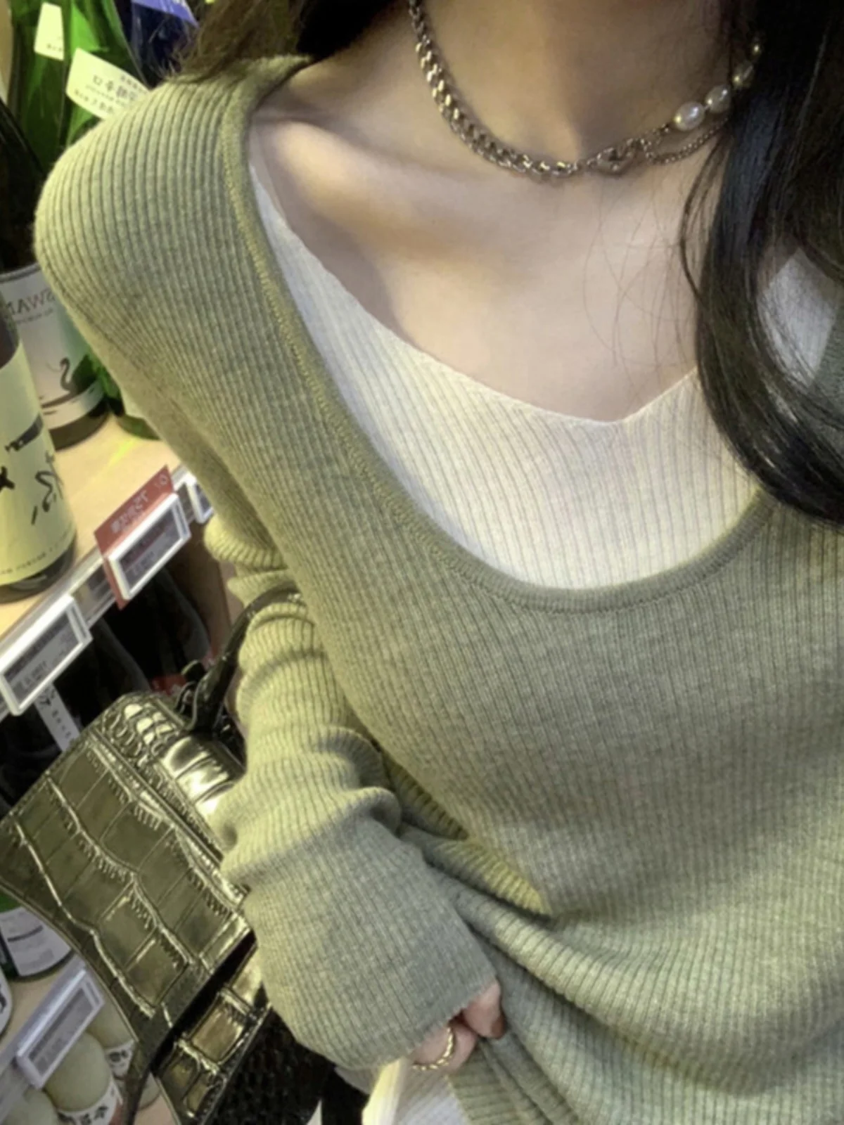 Soft Sweet Mock Two-Piece Knitted Long Sleeve V-Neck Base Shirt Women's Autumn Winter Inner Wear Unique Stylish Faux Two-Piece