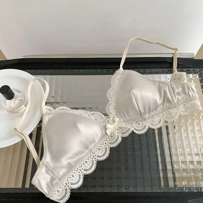 Estilo coreano triângulo copo arco sutiã de renda para mulheres pequeno peito cetim roupa interior doce menina respirável confortável sutiã macio lingerie