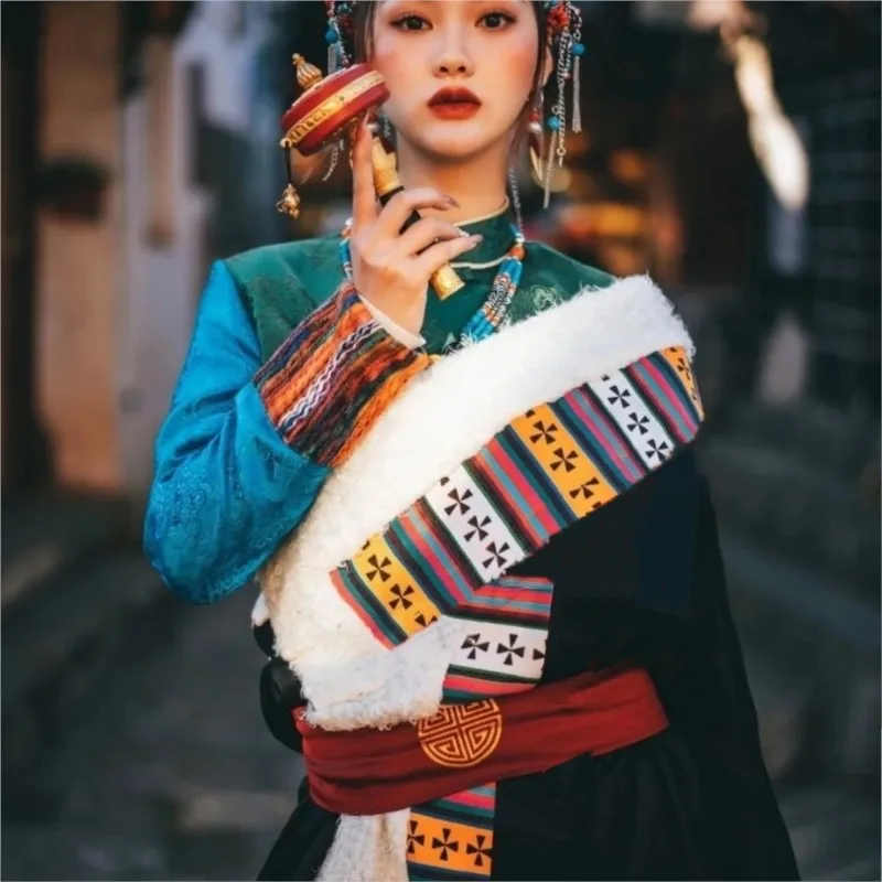 Tibetan Ethnic Style Special Daily Festival Wear Women's Robe Costumes