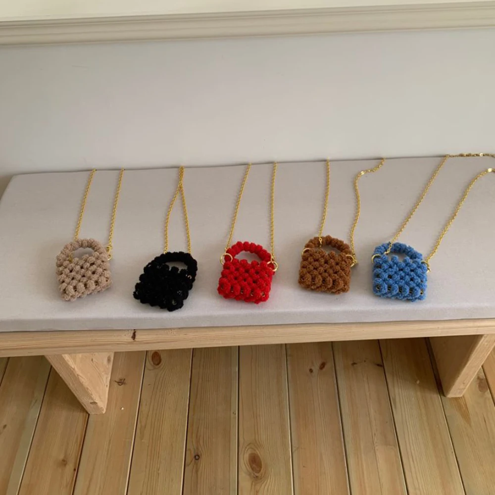 

Autumn Winter Plush Bag Women New Solid Color Plush Weaving Chain Crossbody Bag Handmade Mini Headphone Small Square Girl Bag