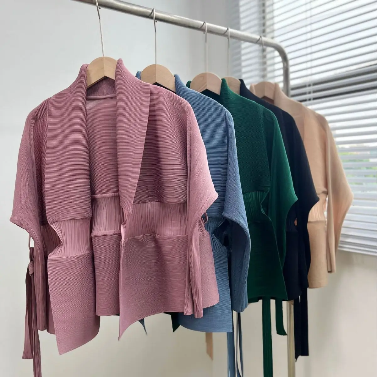 Miyake Pleated 2023 Cardigan Shawl Coat Women\'s Loose Fashion Comfortable Casual Pleated Top Elegant Summer New Clothing