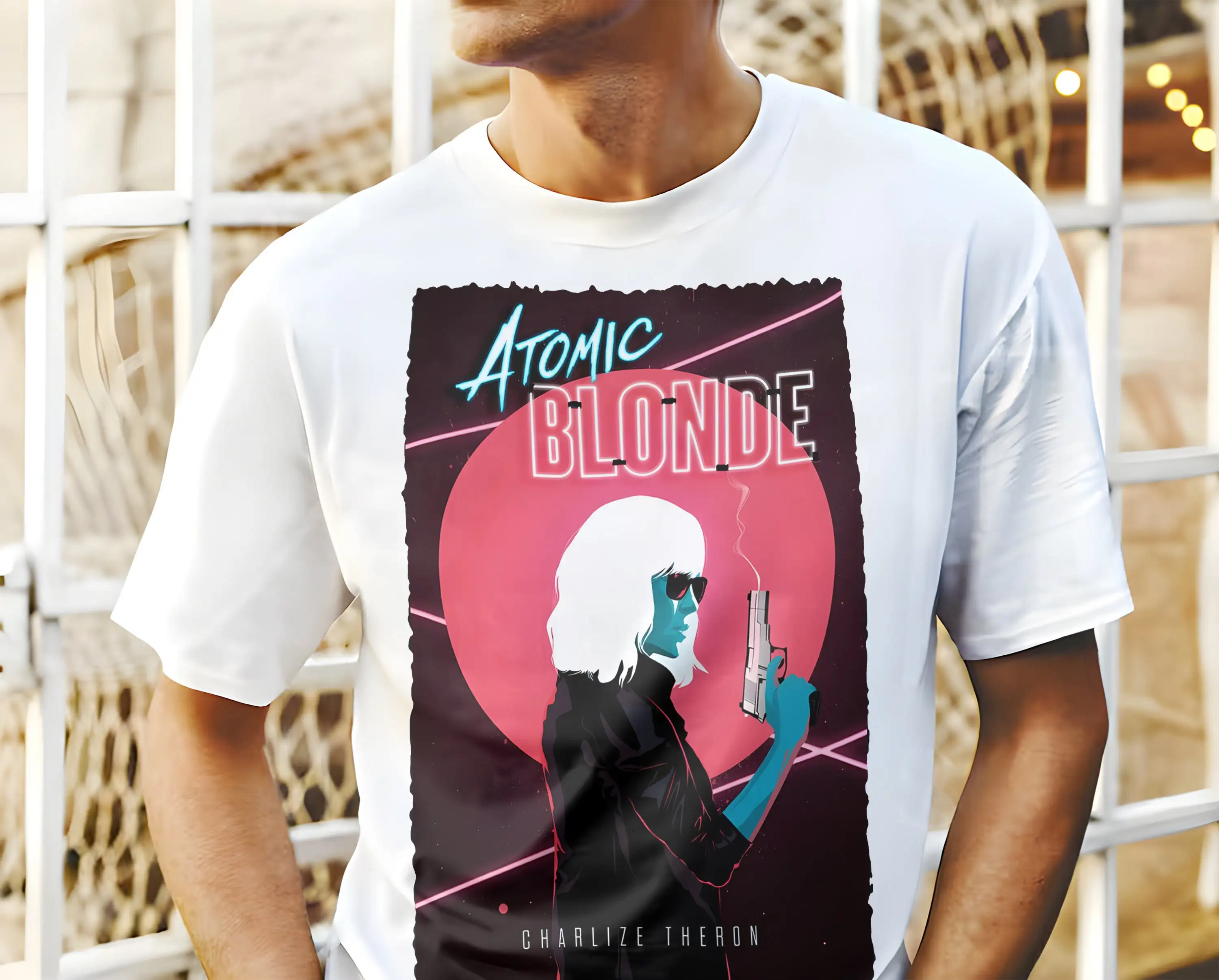 الذرية شقراء V4 ملصق الفيلم الكلاسيكي تي شيرت جميع الأحجام S 5XL