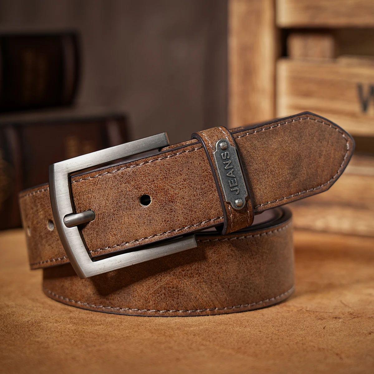 Ein lässiger, individueller und Retro-Gürtel, Bekleidungszubehör im Western-Stil, Metallschnalle, PU-Gürtel, geeignet für Männer und Frauen – Detail 2