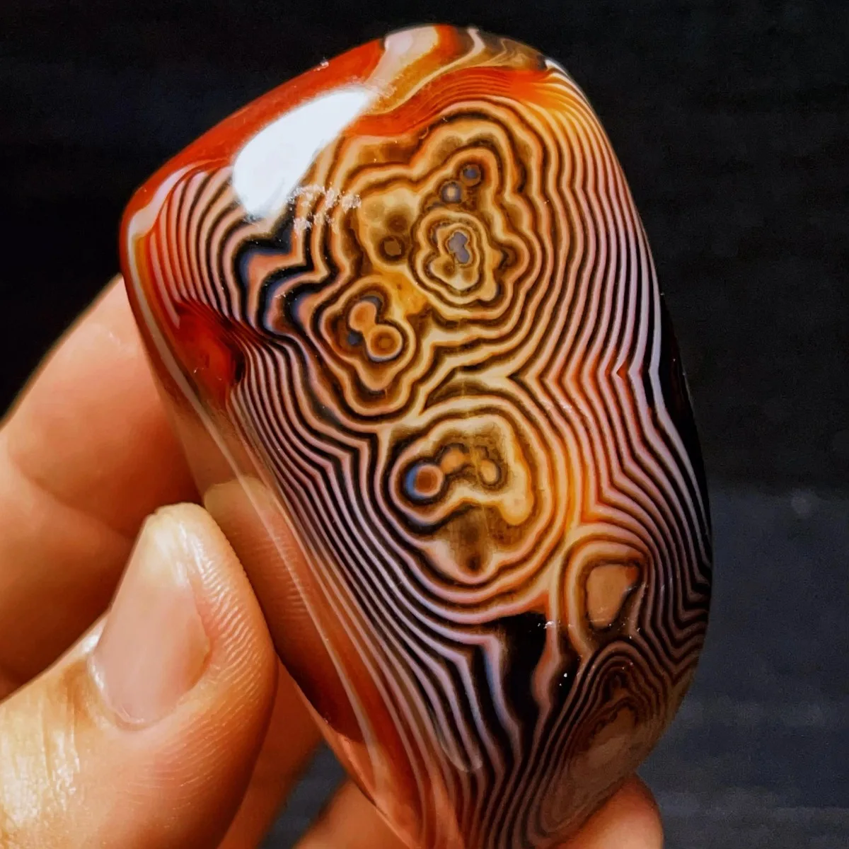 4PC Gift Stone Banded Agate Worry Stone, Sandy Tone, Tumbled Polished, Table Decor, Natural Stone, Crystal Collection