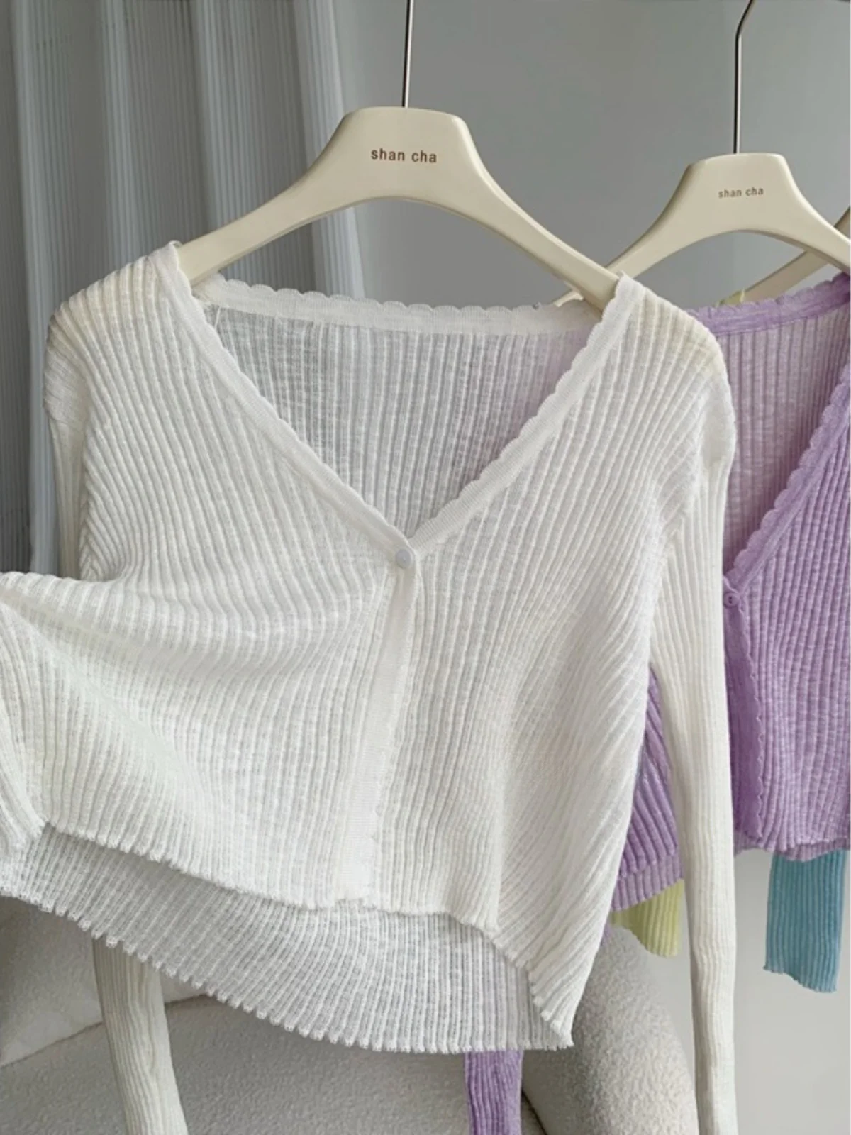 

White V-Neck Ice Silk Knitted Sun Protection Light Weight Women's Shawl Summer Matching Halter Dress Short Outerwear Cover up
