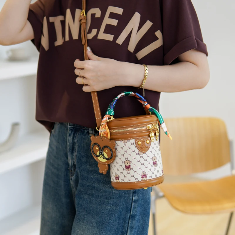 Cylinder bag female 2023 new fashion small bag purse Girl crossbody bag for women classic HI-Q shoulder bear mobile phone bag