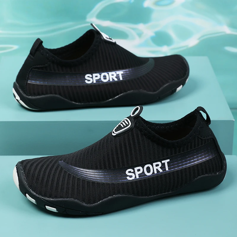 

New Outdoor Beach Shoes, Diving Shoes, Women's Couple Wading Swimming Shoes, Barefoot Breathable Soft-soled Canyoning Shoes