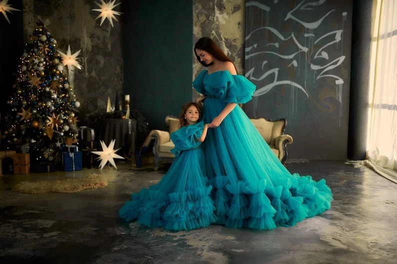 New Arrival Fluffy Mother And Me Tulle Dresses Ruffles With Train Plus Size For Photo Shoot Mom and Daughter Tulle Evening Dress