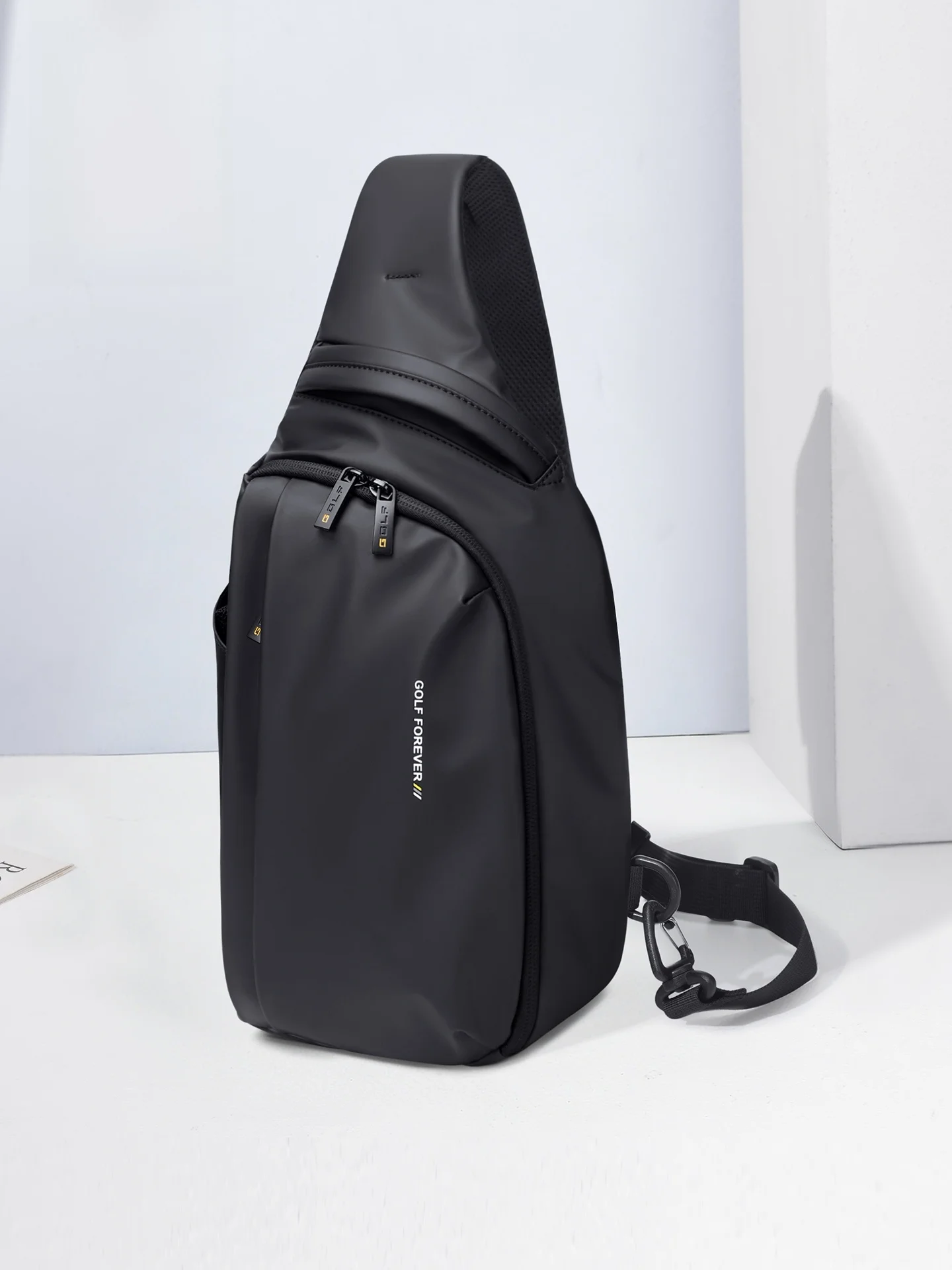 sac-de-poitrine-golf-pour-homme-2026-nouvelle-collection-leger-grande-capacite-decontracte-sac-bandouliere-portable-petit-format