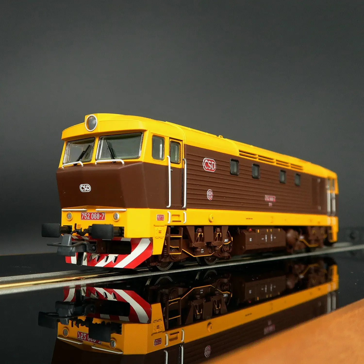 ROCO Train Model HO 1/187 7310026 RH752 Internal Combustion Digital Sound Effect CSD Fourth and Fifth Generation Czech Rail Car