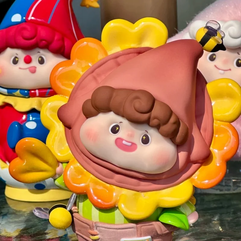

Genuine Hudodo Parallel Universe Blind Box: Action Figure Girl Plush Doll Gift Ornament Collectible Trendy Toy Ornaments Glue