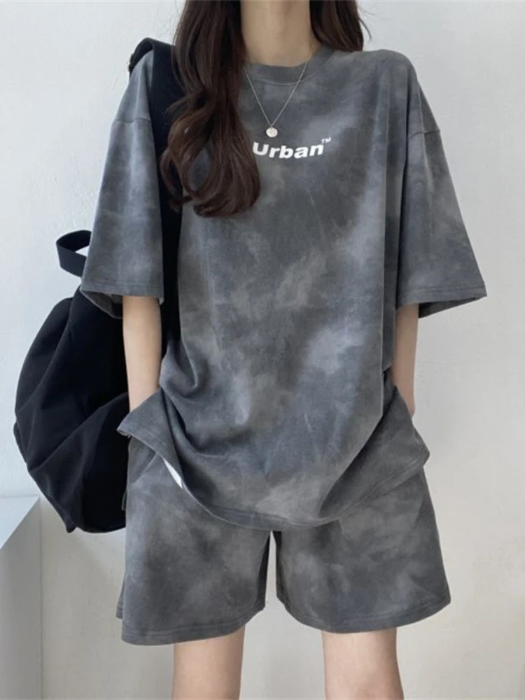 

New in Summer Women's Tie Dye Workmanship Sportswear Set Short Sleeve Loose Wide Leg Shorts Casual Outfit Simple Two Piece Set
