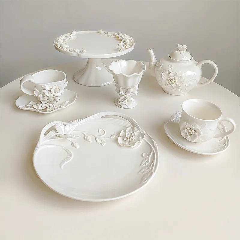 Hand-carved embossed afternoon tea tableware, exquisite and high-value dessert high-footed plates