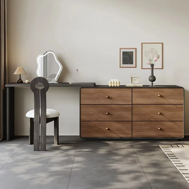 

Многофункциональный комод в ретро-стиле из массива дерева со встроенным местом для хранения