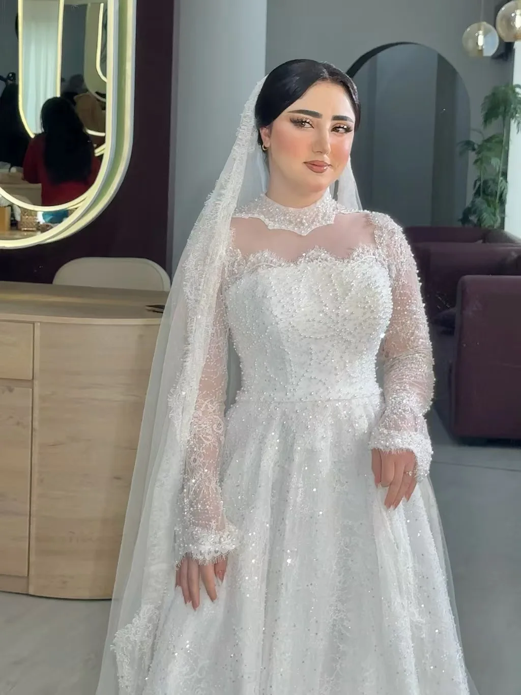Customized Elegant High Collar Shining Ball Dress Phantom Lace Long Sleeve A-line Princess Wedding Dress Luxury Bride Dress