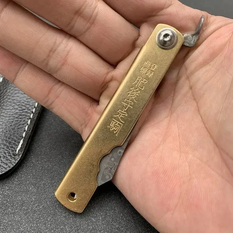1 Buah Pisau Lipat Saku Higonokami Jepang Baja Damascus VG10 Gagang Tembaga Alat EDC untuk Bertahan Hidup di Luar Ruangan, Berkemah, Memancing