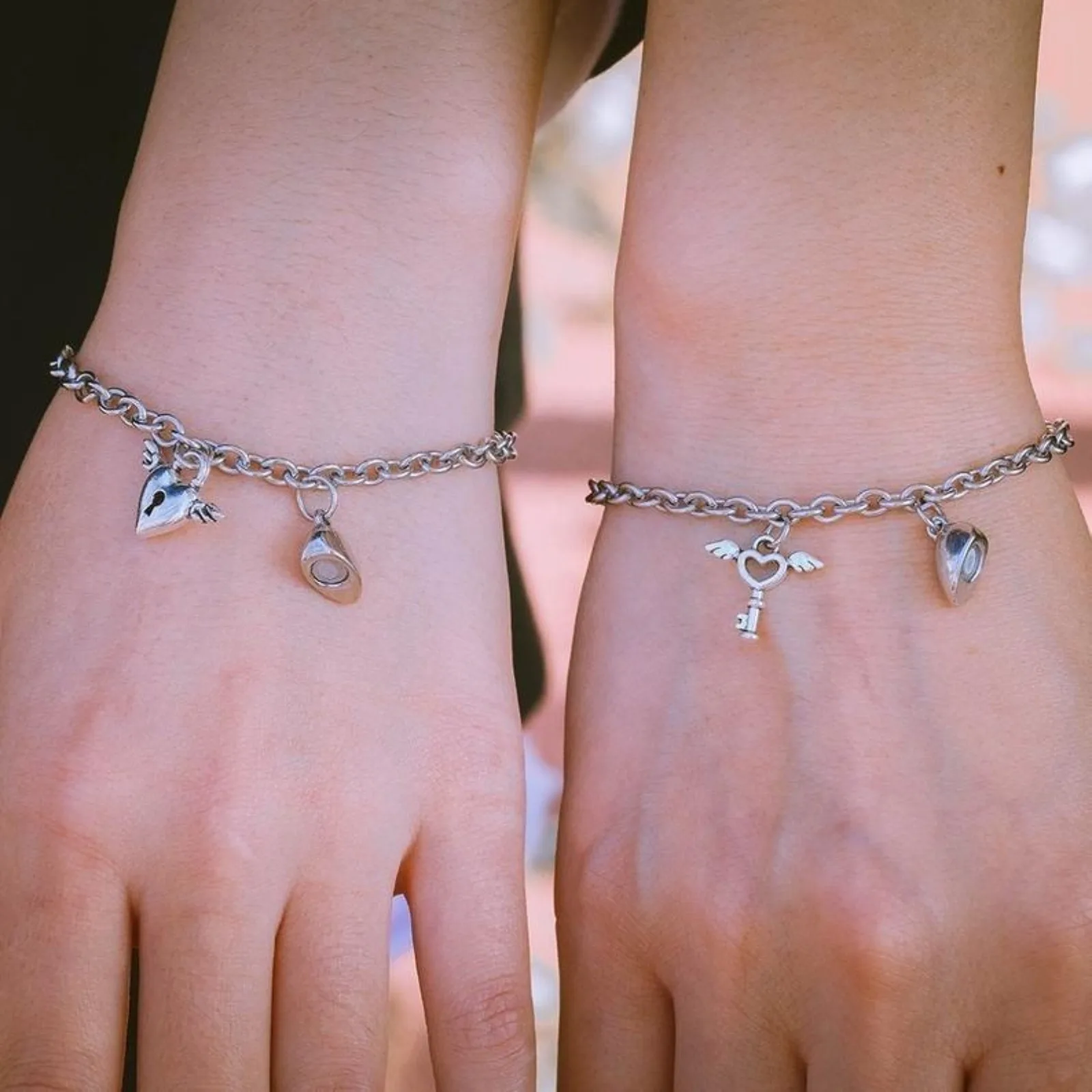2pcs Matching Couple Bracelets Set Peach Heart Bracelet Pinky Promise Couples Bracelet for Boyfriend Girlfriend Gifts view 5