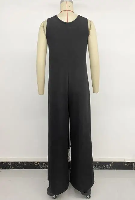 จั๊มสูทผู้หญิง 2026 รุ่นใหม่ สปริง สีพื้น คอกลม แขนกุด มีกระเป๋า ดีไซน์ลำลอง ใส่ได้หลายโอกาส ทรงหลวม ขากว้าง