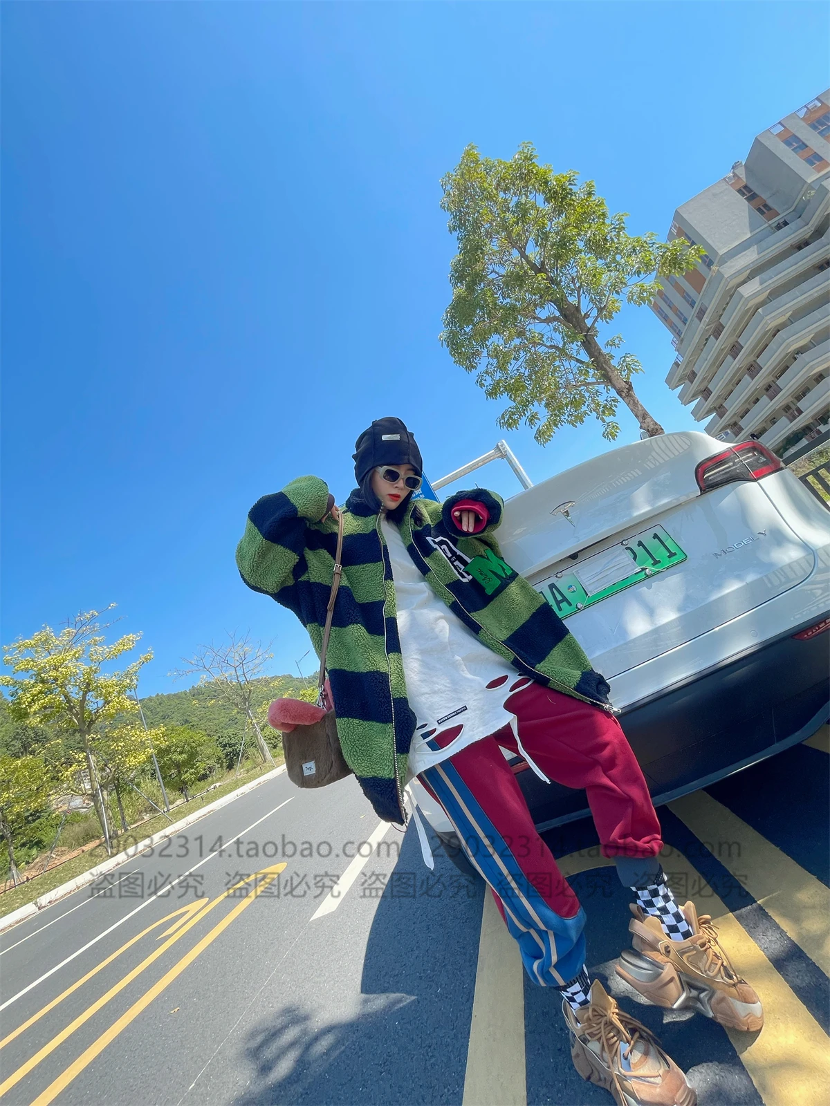 European Style Loose Casual Lamb Wool Coat for Women Winter Thickened Mid-Length Striped Color-Block Fleece Sweatshirt