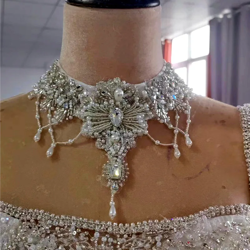 Colar realístico artesanal nupcial do vestido de casamento, Diamond Crystal Pearl Chain, novos acessórios, 2023