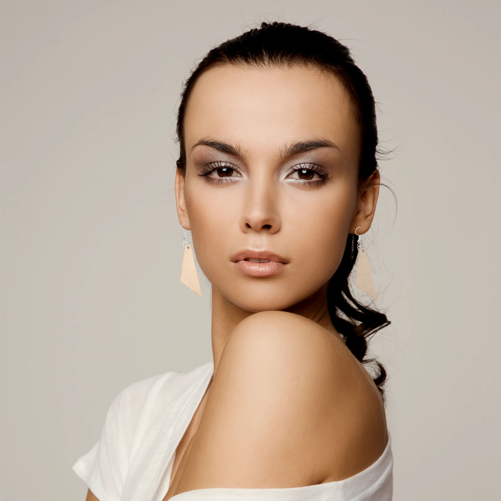 

70Pcs DIY Wooden Earrings Kit Blank Pendants Lightweight Jewelry Craft Tools Handmade DIY Wood Earrings Handcraft Jewelry Kits