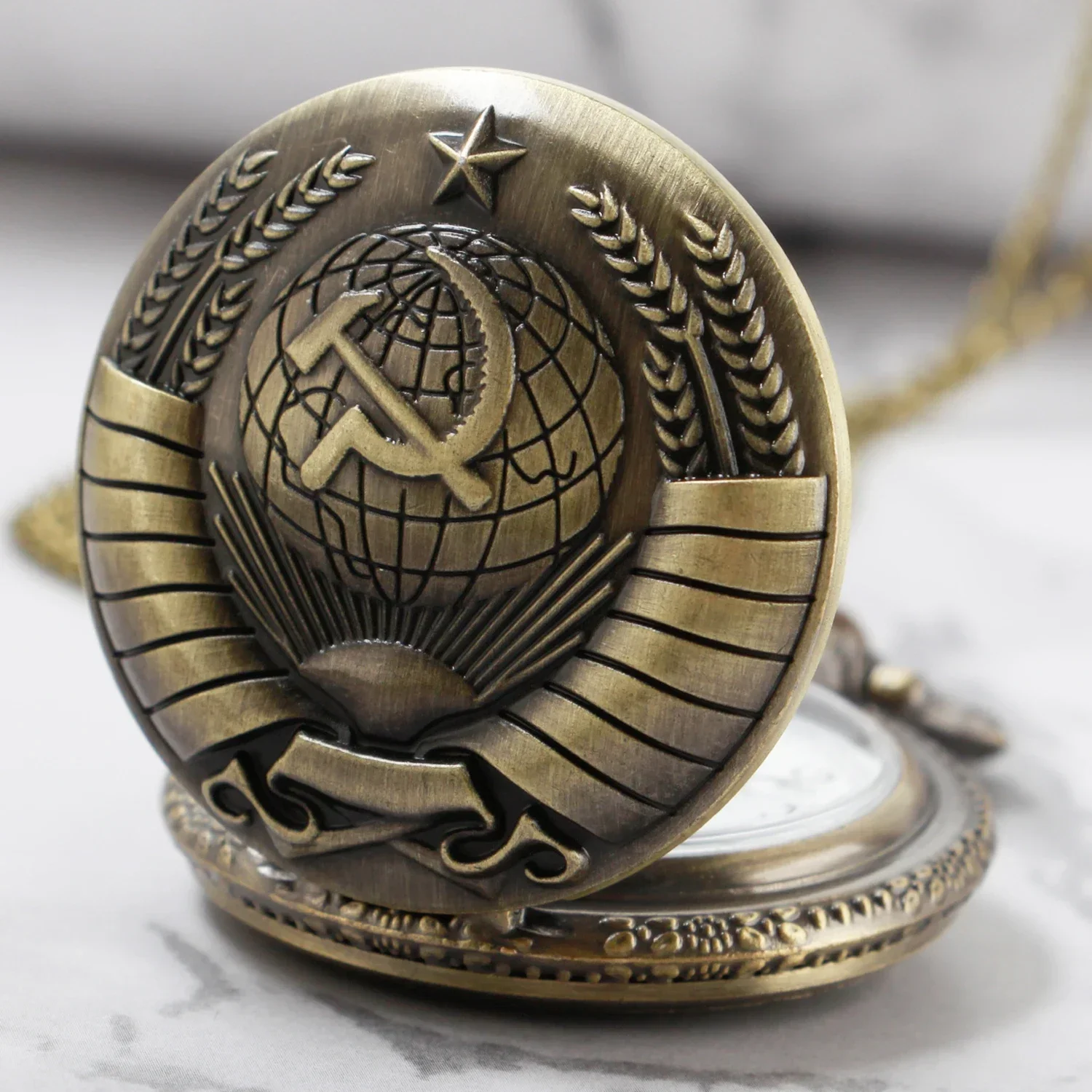 Retro Sichel Abzeichen Design Steampunk Taschenuhr Antik Vintage Quarz Kette Uhr Anhänger Schmuck Zeitmesser Geschenk für Frauen Männer