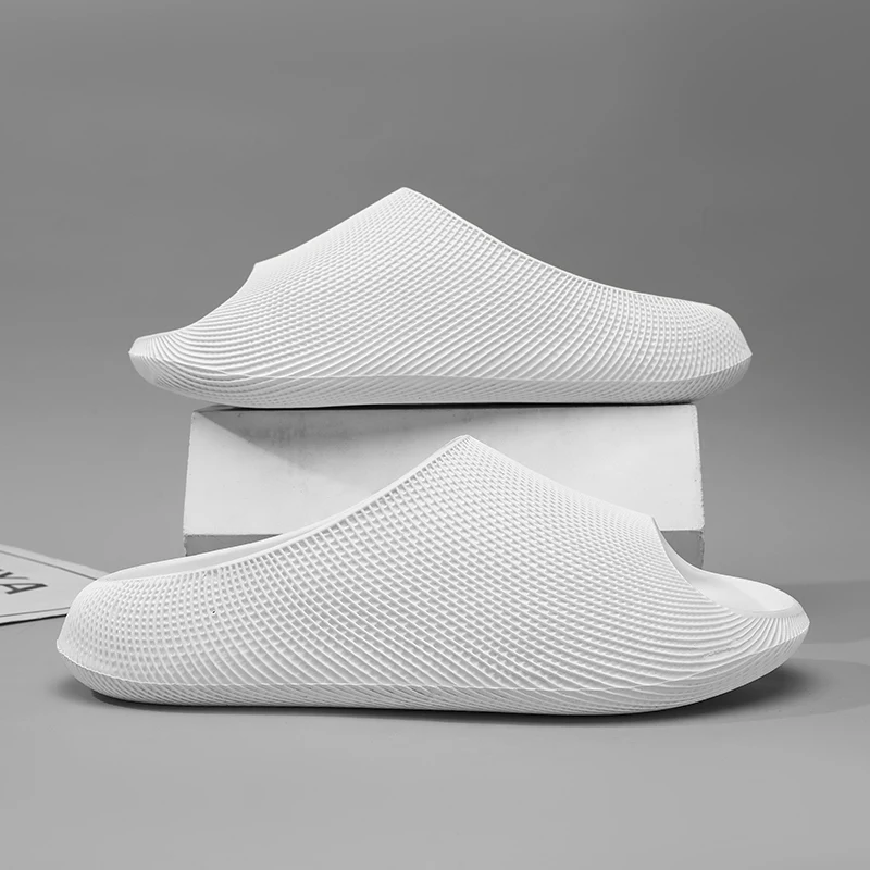 

Новые летние шлепанцы на платформе для мужчин и женщин 2026 года, домашние тапочки из мягкого ЭВА с камуфляжным принтом, нескользящие, для пар, для дома и пляжа