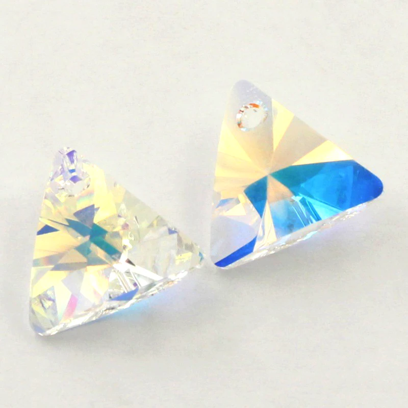 (1 piece) Original Crystal from Austria 6628 Triangle Pendant Rhinestone Beads for Necklace Earrings Jewelry Making Nail Art