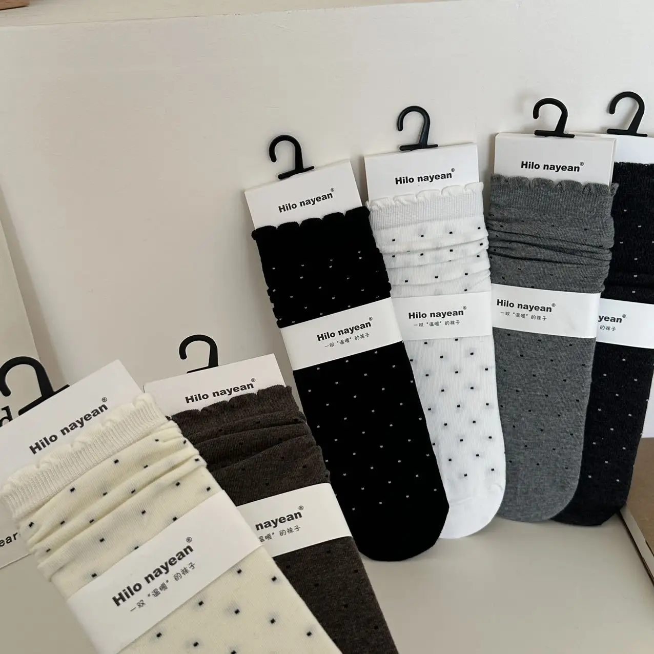 

Весенне-осенние штабелируемые носки для девочек, средние носки без костей, осенние и зимние иностранные чулки, 2025 г., корейские