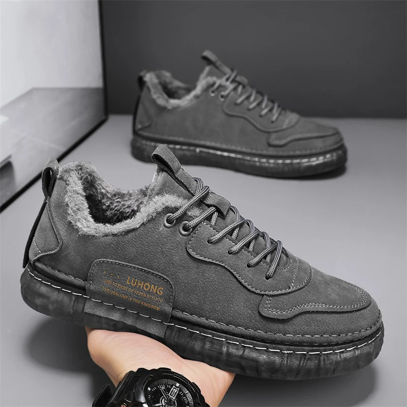 Men's Plush and Thickened Sports Shoes, Walking Running and Jogging Shoes Casual and Warm Flat Bottomed Vulcanized Shoes