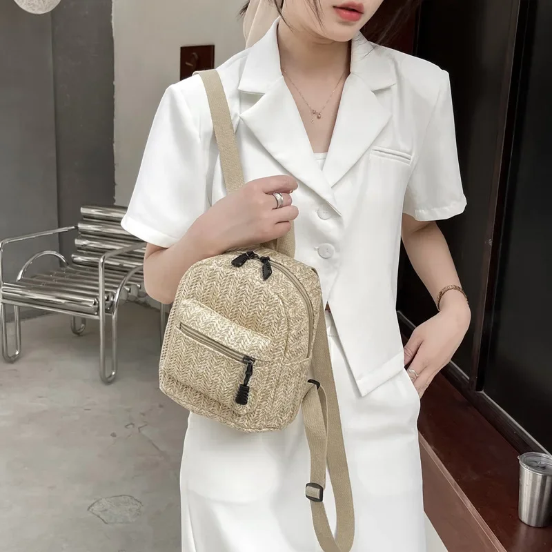 Straw Backpack Chain Mini Shoulder Bags Weave Hollow Beach Girls Satchel Schoolbag Fashion Female Small Backpack