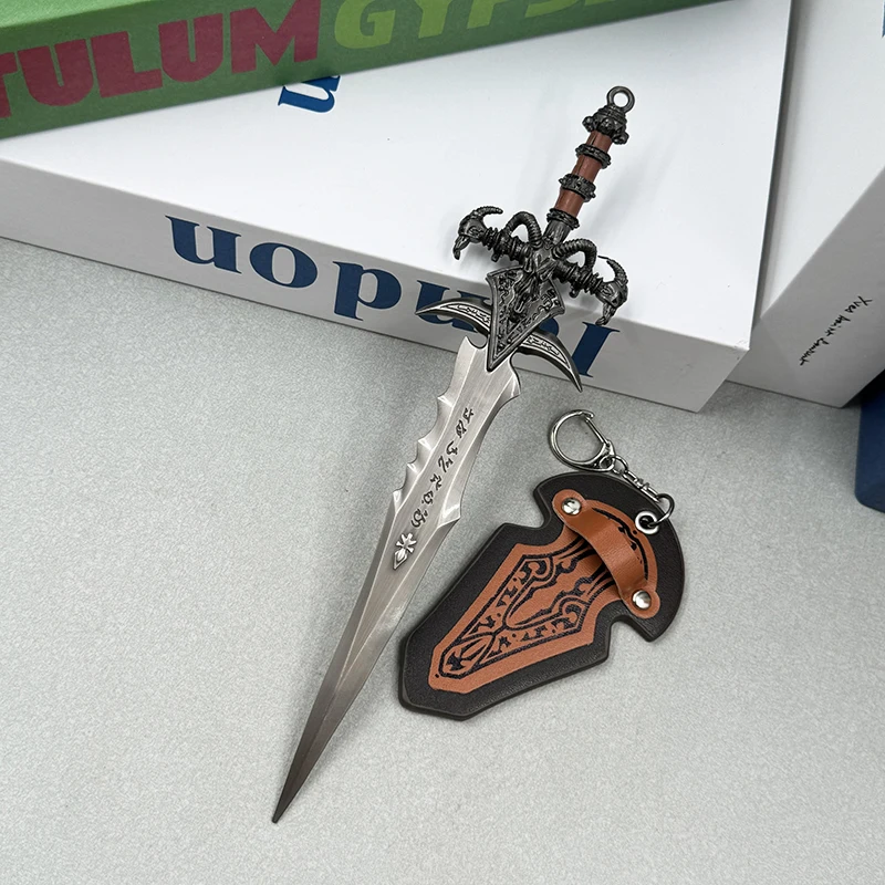 سيف فروستمورن بمقياس 1:6 طبق الأصل المعدني |   نموذج شفرة Runeblade ليتش كينج |   شاشة قابلة للجمع مقاس 22 سم