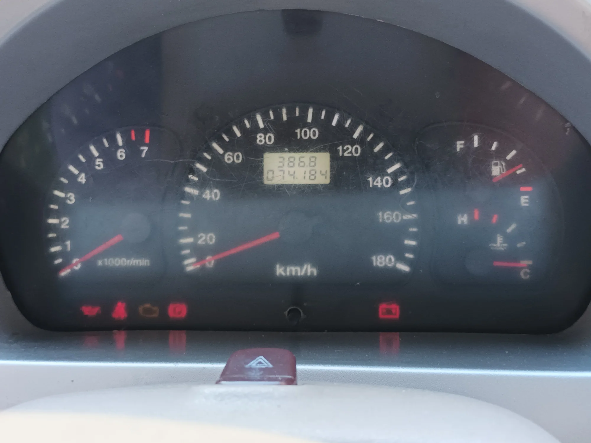 

DFSK SOKON ODOmeter dashboard 1.3L engine