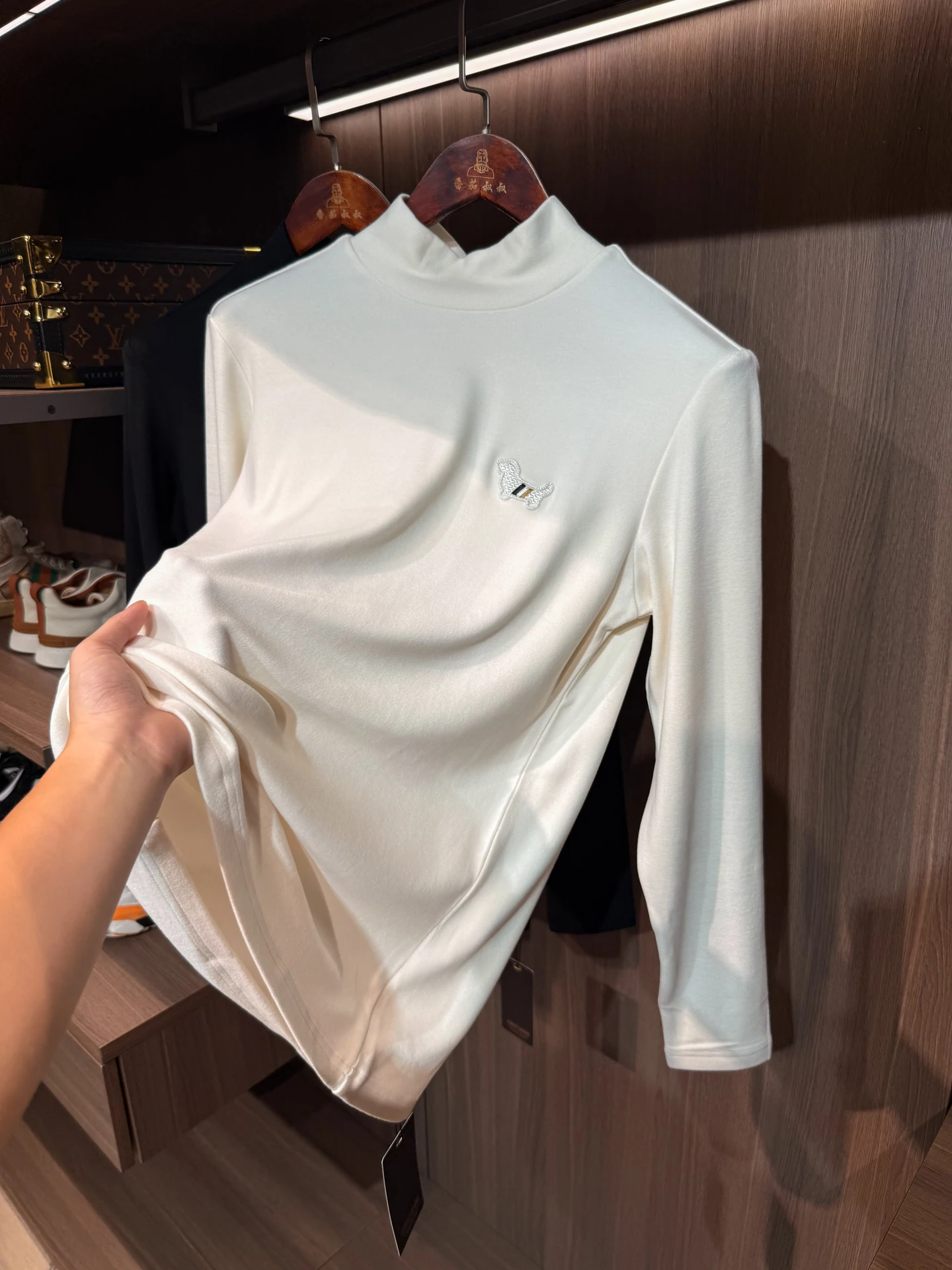 

Cloud-Like Lightweight Soft Care Thiened Winter Men's High Collar Long Sve T-irt Base irt Comfortable Inner Wear