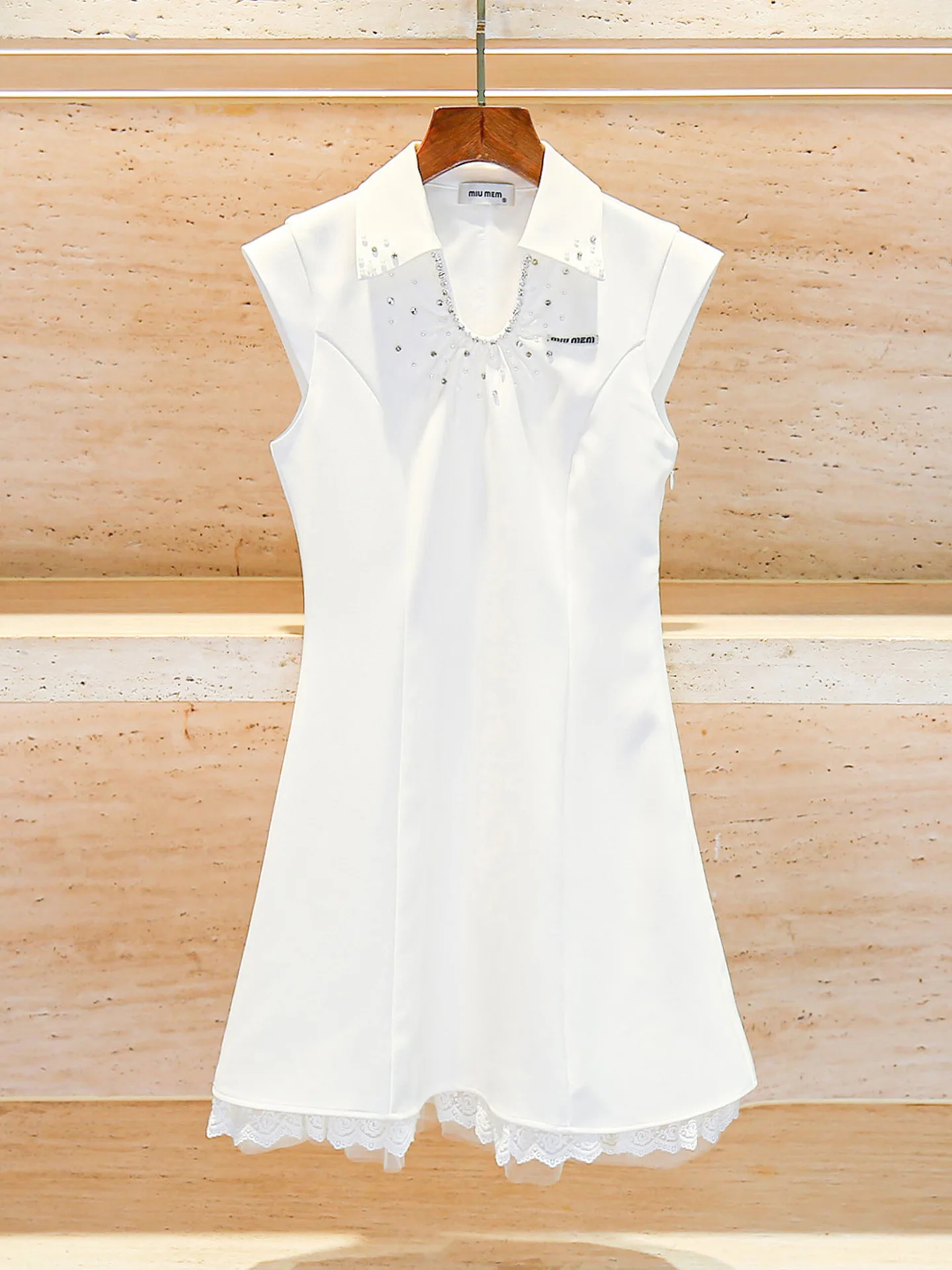 Luksusowa letnia damska kamizelka z koronkowym kołnierzykiem wysadzanym diamentami Dr Diamond, spódnica Dr Ele Commute Sle o wysokim stanie i kroju litery A.