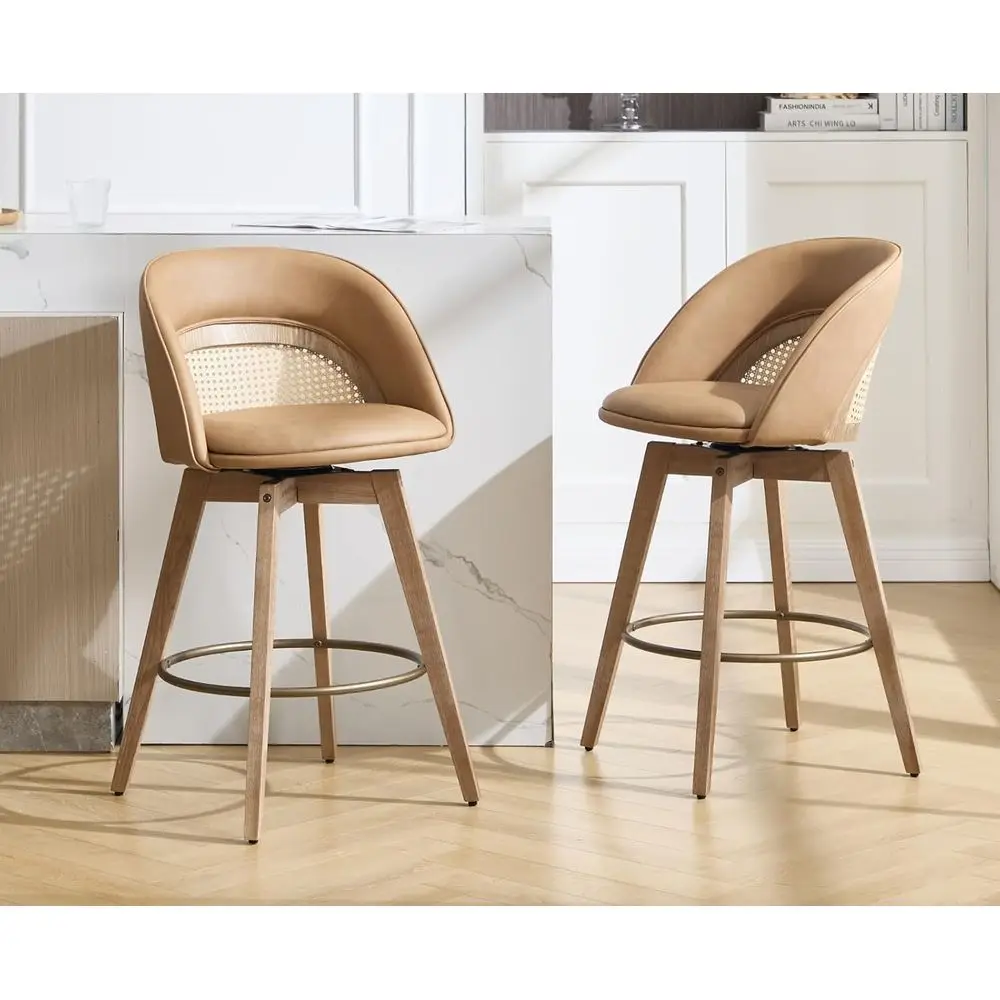 

Набор из 2 барных стульев в стиле фермерского дома с сиденьями из искусственной кожи и спинками из ротанга, коричневый