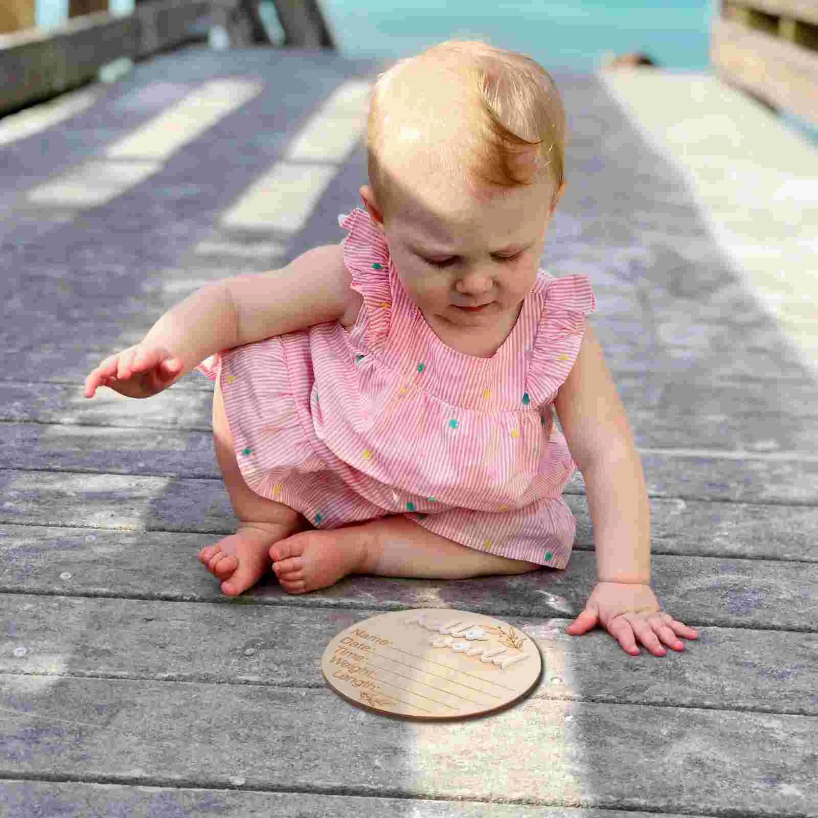 Plaque commémorative pour nouveau-né, étiquette de nom, copeaux de bois, babillard pour bébé, panneau d'annonce, 2 pièces