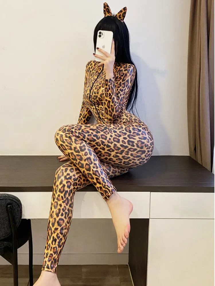 Leopard Shiny Full Bodysuit Sexy Lingerie PU Faux Leather Sexy Tight Oil Gloosy Dance Wear Zipper Open Crotch Hollow Out Leotard