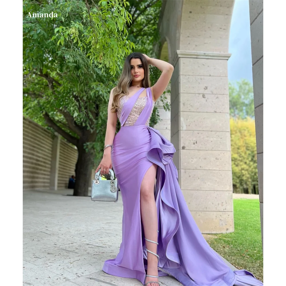 

Атласные платья на одно плечо Amanda по индивидуальному заказу, вечернее платье русалки с высоким разрезом по бокам, свадебное платье со складками на день Святого Валентина