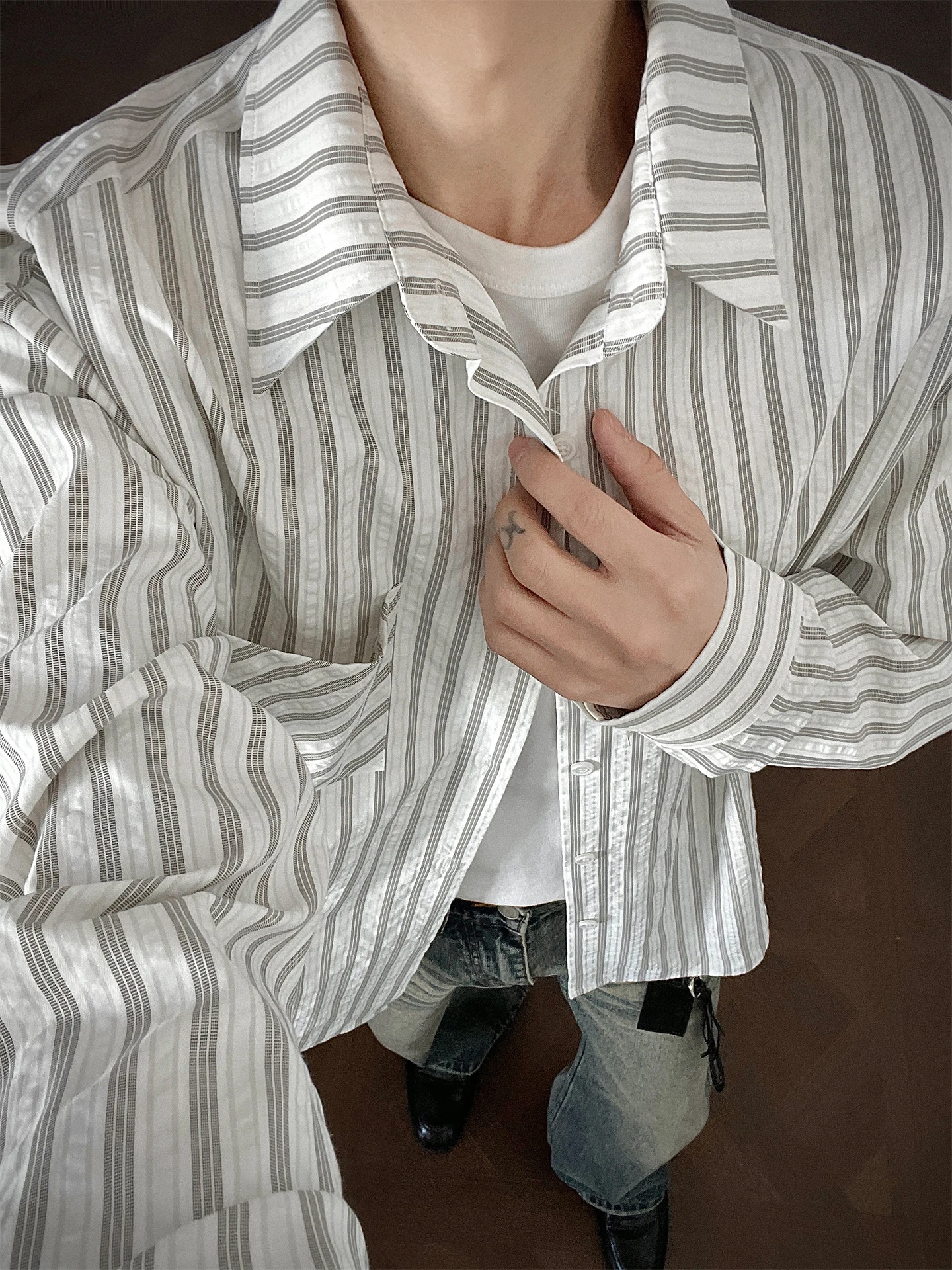 

Мужская рубашка в американском ретро-стиле с полосками, длинным рукавом, свободного кроя, повседневная, из смесового хлопка и полиэстера, устойчивая к деформации