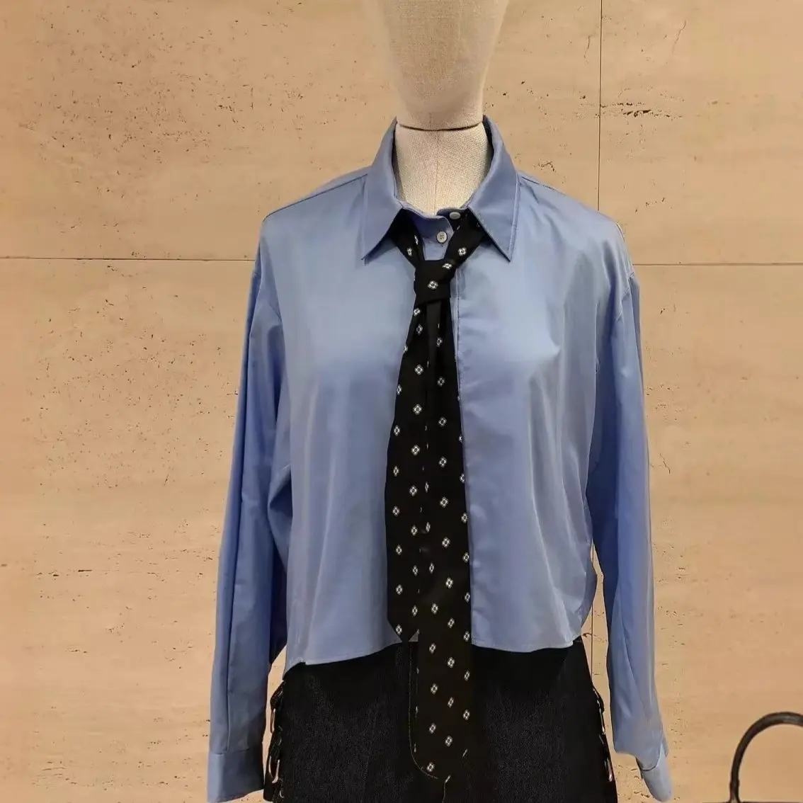 

Женская блузка с воротником поло, длинным рукавом, принтом и контрастной завязкой, однобортная, свободного кроя, повседневная, модная, весна-лето