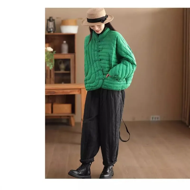 Women's Retro Lightweight Down Jacket Short Outerwear New Loose Versatile White Duck Down Coat Ethnic Style Puffer Jacket Winter