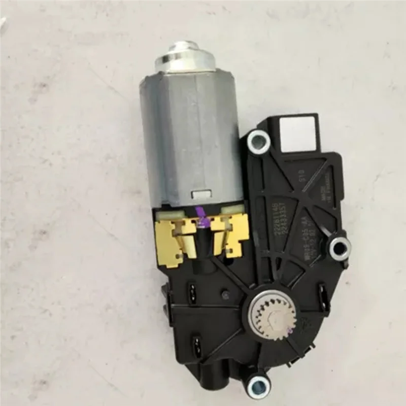 

Y17A 1 PCS Car Sunroof Glass Motor Black & Silver Plastic+Metal For Kia Sportage 2.0L,2.4L 2011-2012 81631-3W000 816313W000