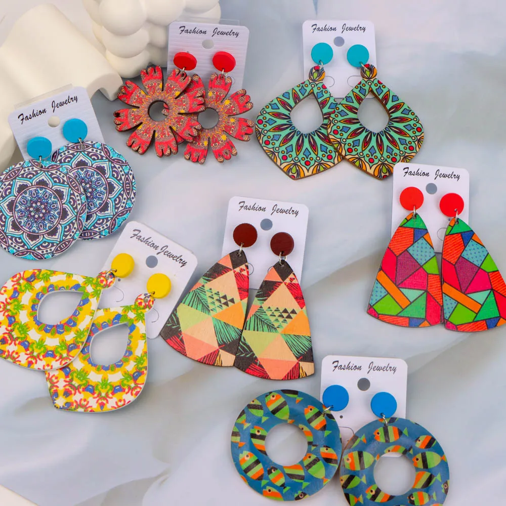 20Pairs/Lot Bohemian Style Colorful Geometric Wood Grain Printed Hollow Women's Earrings, Daily Accessories Randomly Shipped