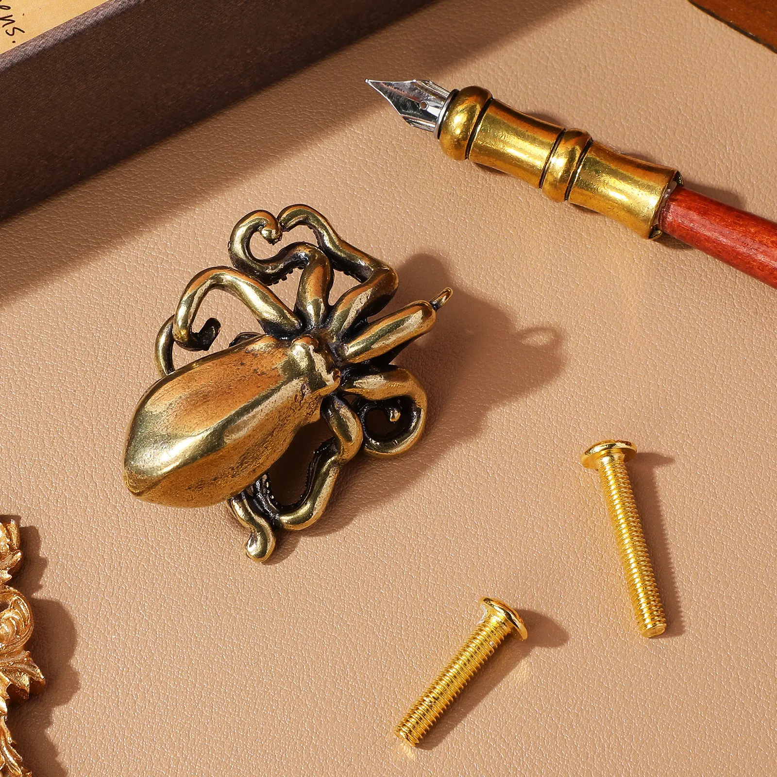 Octopus Shape Door Handle Brushed Brass for Cabinet Drawer Wardrobe Vintage Nautical Marine Animal Decor Hardware