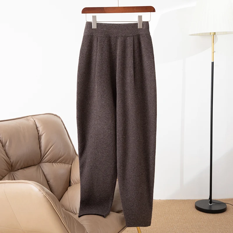 Рисунок 2 - Женские широкие брюки из 100% мериносовой шерсти