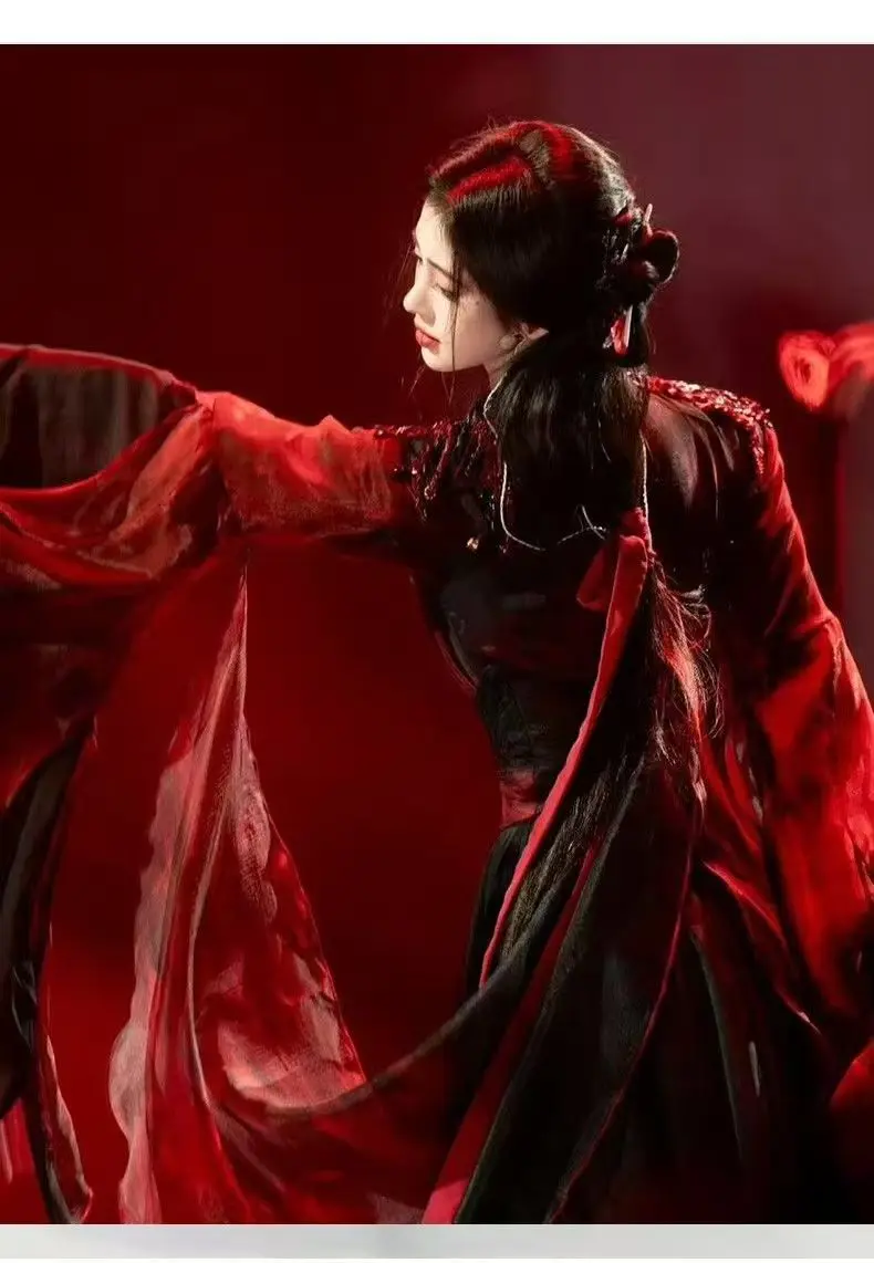 بدلة هانفو الجديدة للخريف الأحمر لعام 2026 ملابس الرقص على طراز الدول المتحاربة القديمة ملابس الرقص الجنية اليومية مجموعة هانفو المحسنة